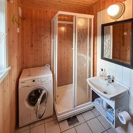 Cozy In Nerlandsoya Grunnkrets بيت للعطل *